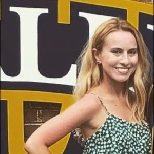 Meet your Posher, Brenna